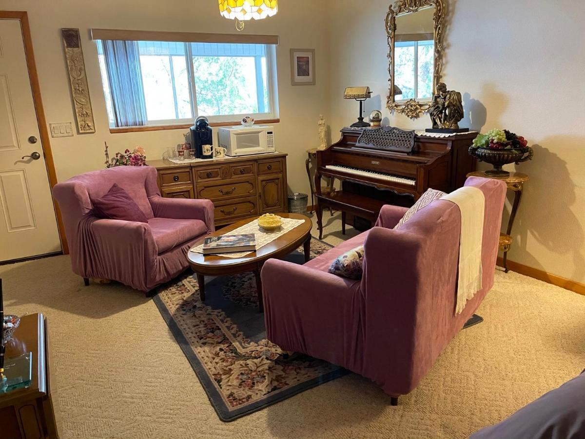 Crystal River Lullaby B&B ภายนอก รูปภาพ